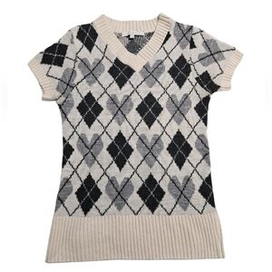 Charlotte Russe Argyle Hearts and Diamonds Short Sleeve V-Neck Sweater